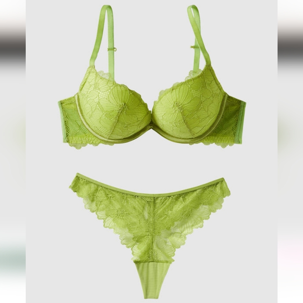 La SENZA Beyond Sexy Bra and Panty Set
